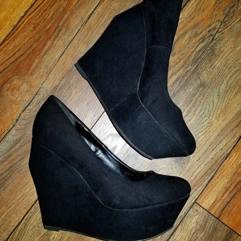 Qupid Wedges